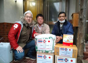 AAR staff delivering Thai rice