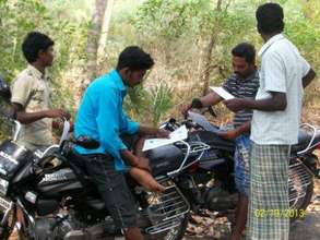 10Passers youth phamplets reading