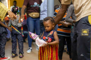 Food distribution for the kids