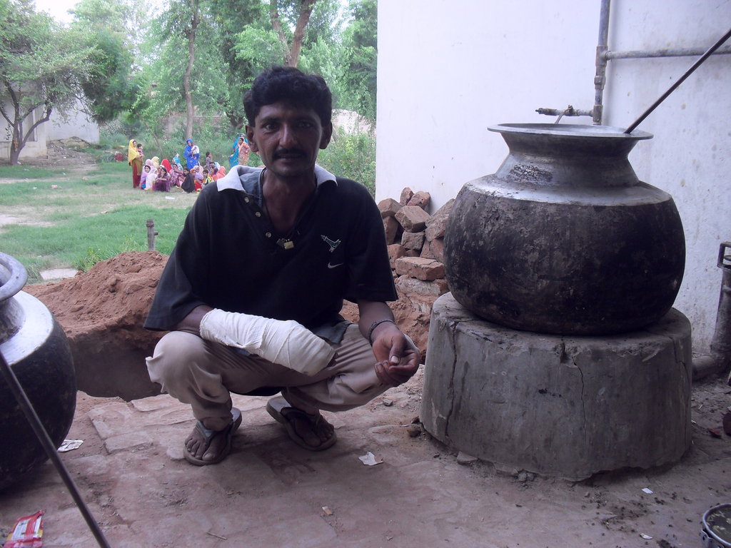 Save & Help Flood Victims in Pakistan