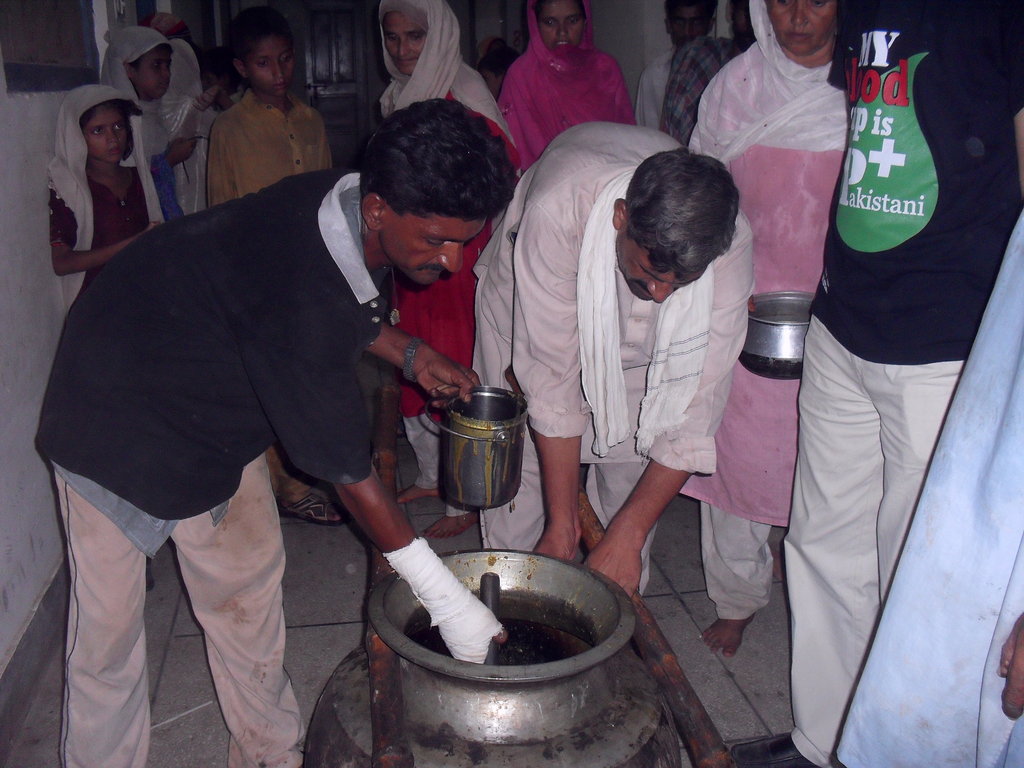 Save & Help Flood Victims in Pakistan
