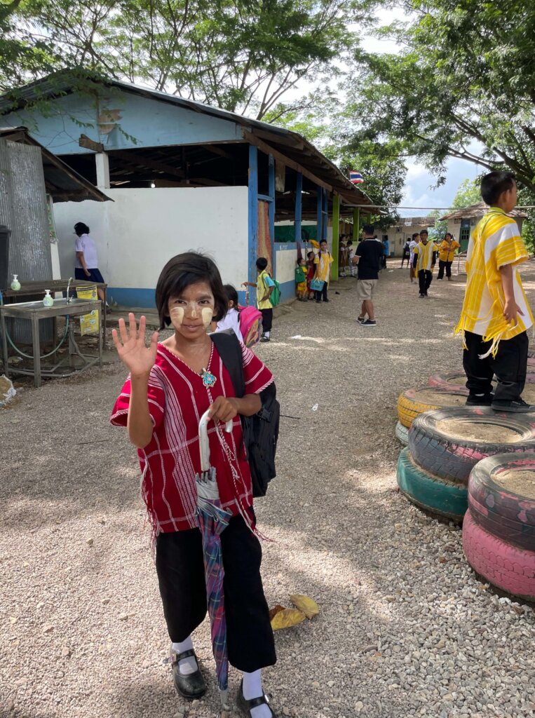 Myanmar Migrant Youth: Education & Mental Health