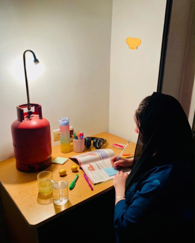 Online English and Computer Classes for Girls