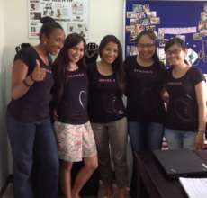 Houy with Team Senhoa members