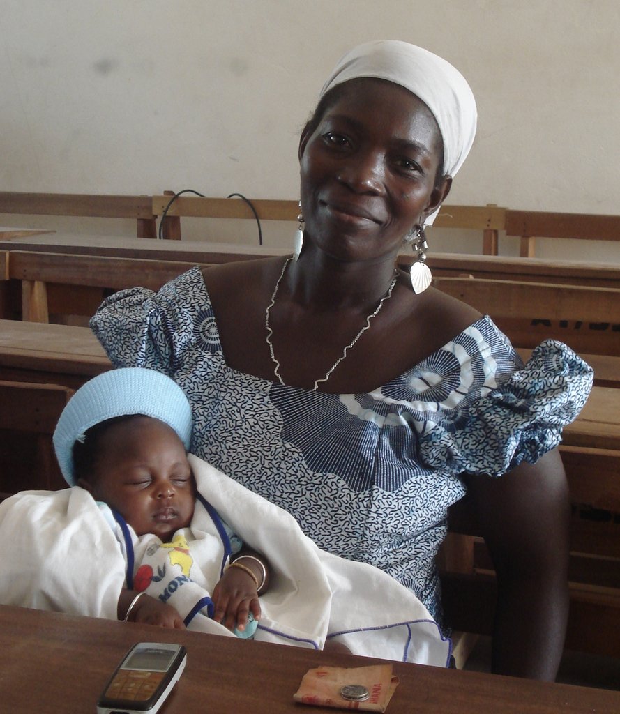 Help 25 Ghanaian women create jobs where they live