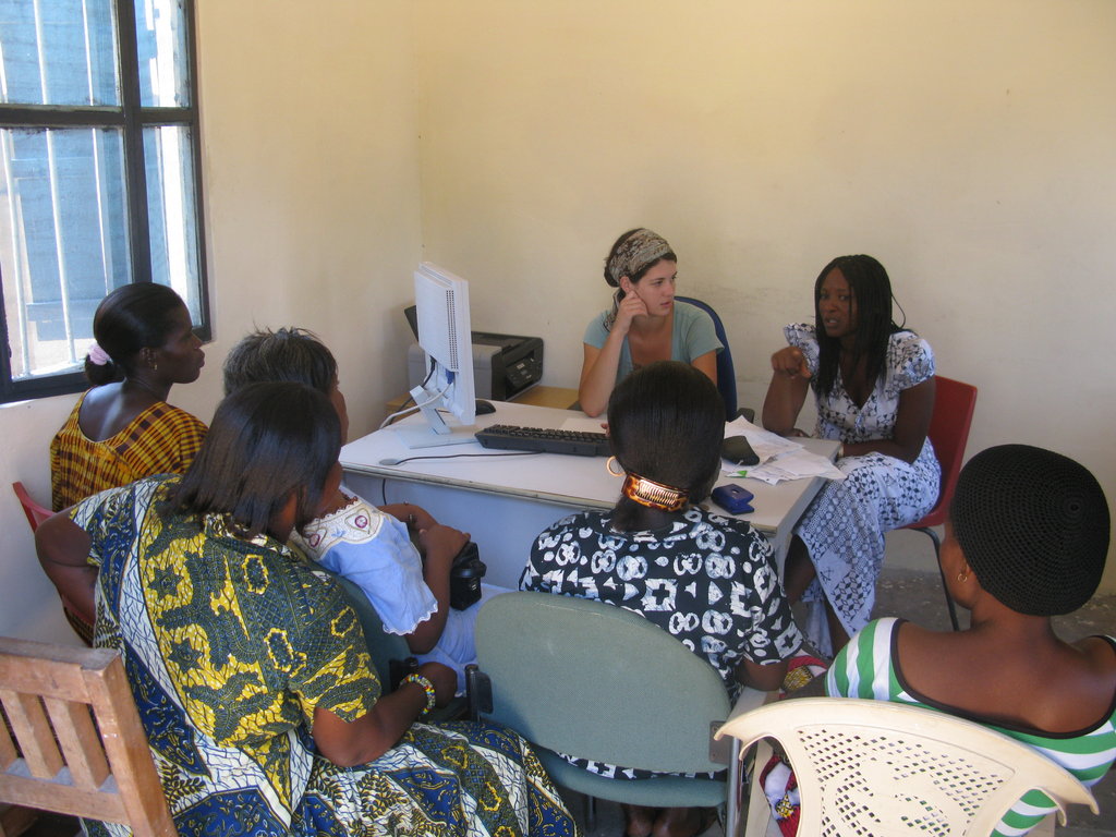 Help 25 Ghanaian women create jobs where they live