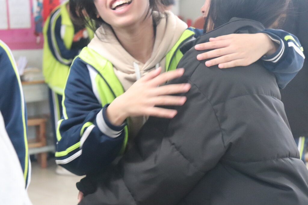 Psychodrama courses to 50 left-behind teens