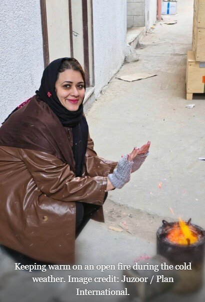 Khulood staying warm| Juzoor / Plan International