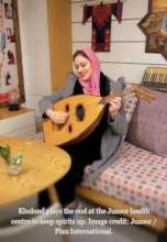 Khulood with oud | Juzoor / Plan International