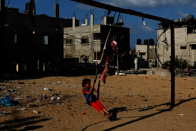 Gaza-Israel: Protect girls now