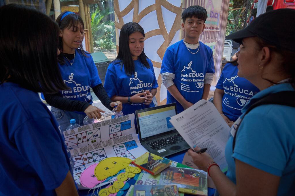 Students at the Entrepreneurship and Savings Fair