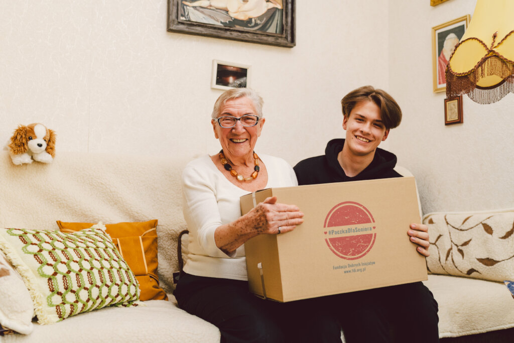 Package for the Elderly | Paczka dla Seniora