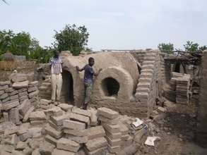 VN chicken house built by children, Dendjola