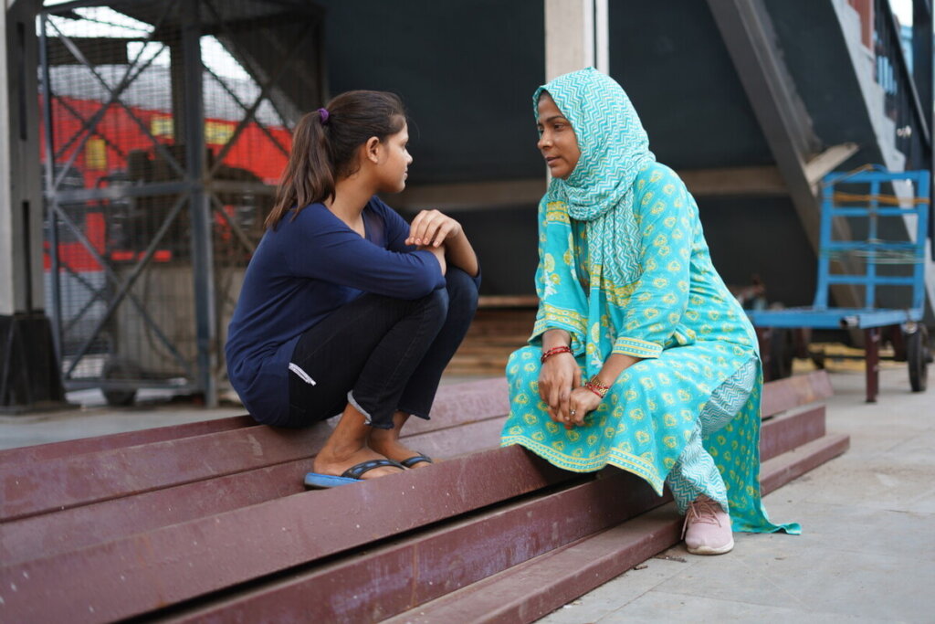 Protect 1000s Children at India's Busiest Stations