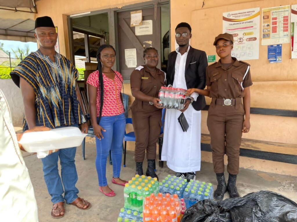 Share the Blessings of Ramadan with 100 inmates