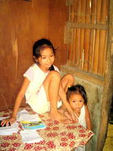 Children in Paang Bundok