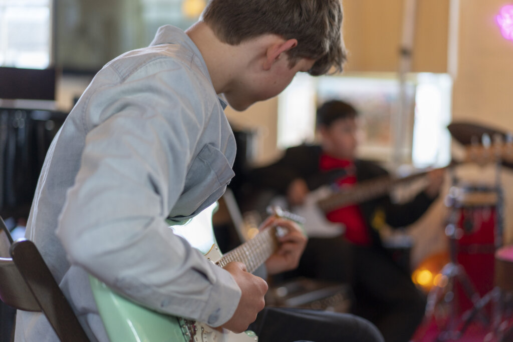The Bob Buiaroski Bursary Fund
