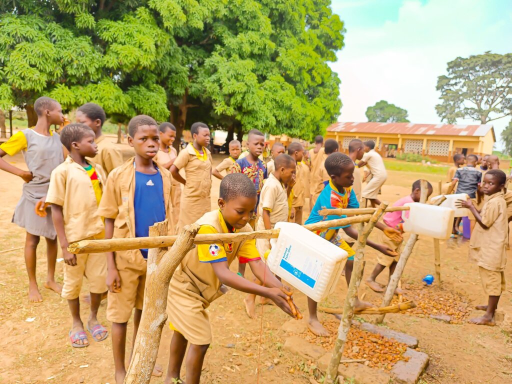 Support Students in 25 Beninese Schools
