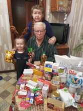 Food and medicine aid package