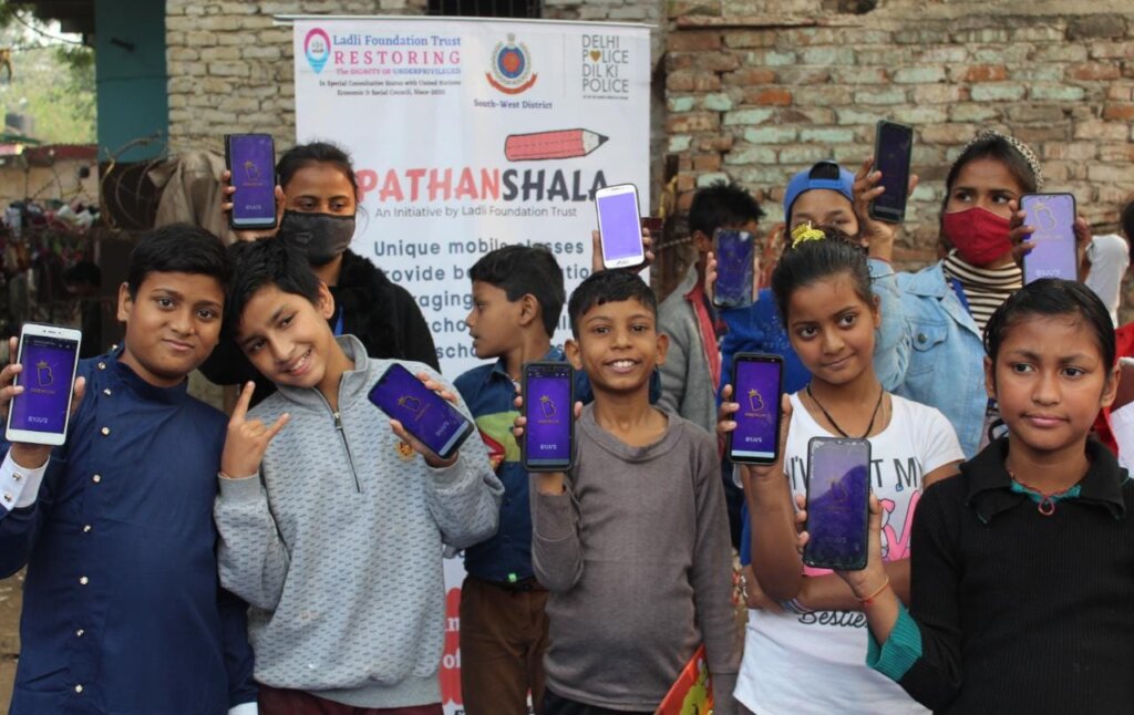 Help Marginalized Help Marginalized Students with Digital Education - GlobalGiving