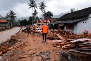 Search and rescue team at the flood affected area