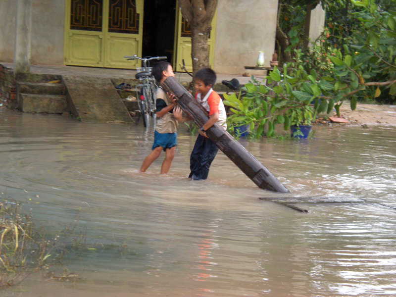 Help children in need in Vietnam stay in school