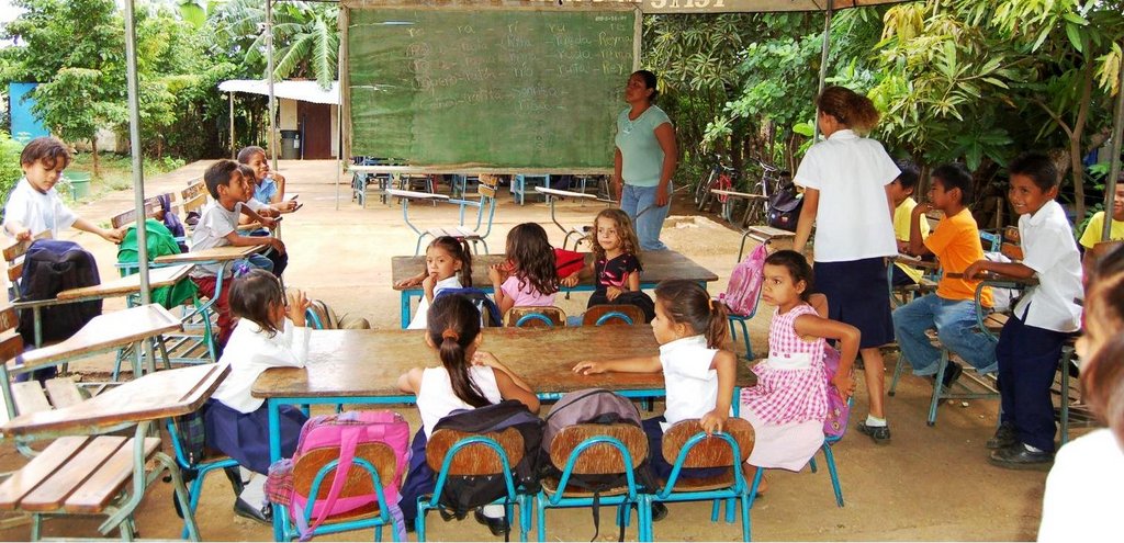 Eco-community  Uplift 3000 displaced in Nicaragua