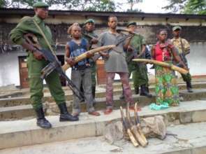 Arrested poachers with ivory