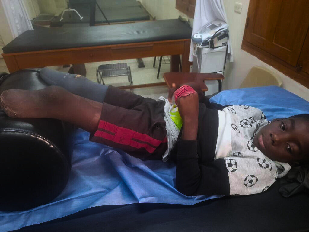 Step by Step: Help Yonni Move Forward