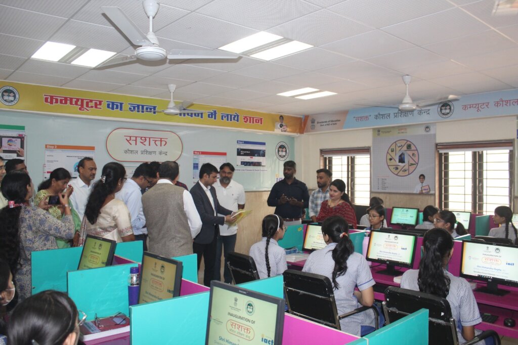 Set UP 1000 Computer Centers in Government schools - GlobalGiving