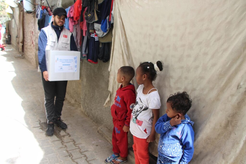 Relief Food Baskets For 300 Families In Gaza