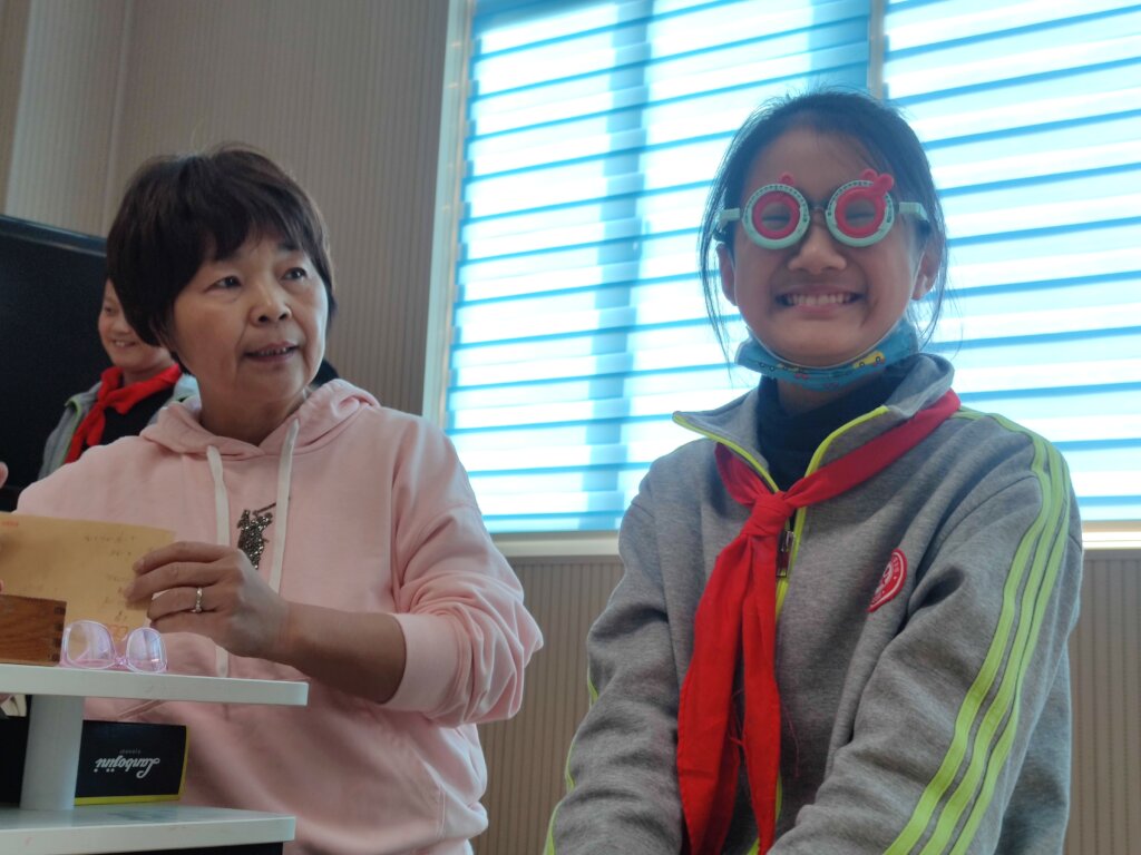 A Clearer World for Migrant Children