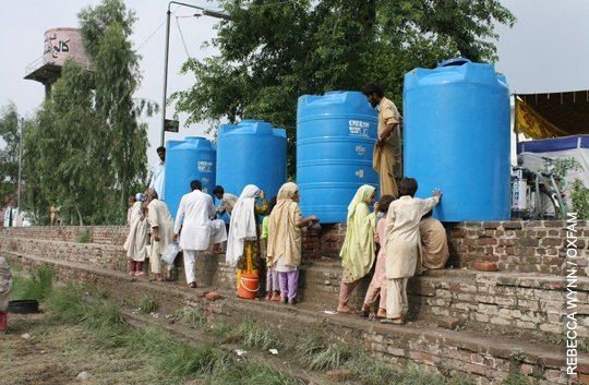 Oxfam providing immediate relief in Pakistan