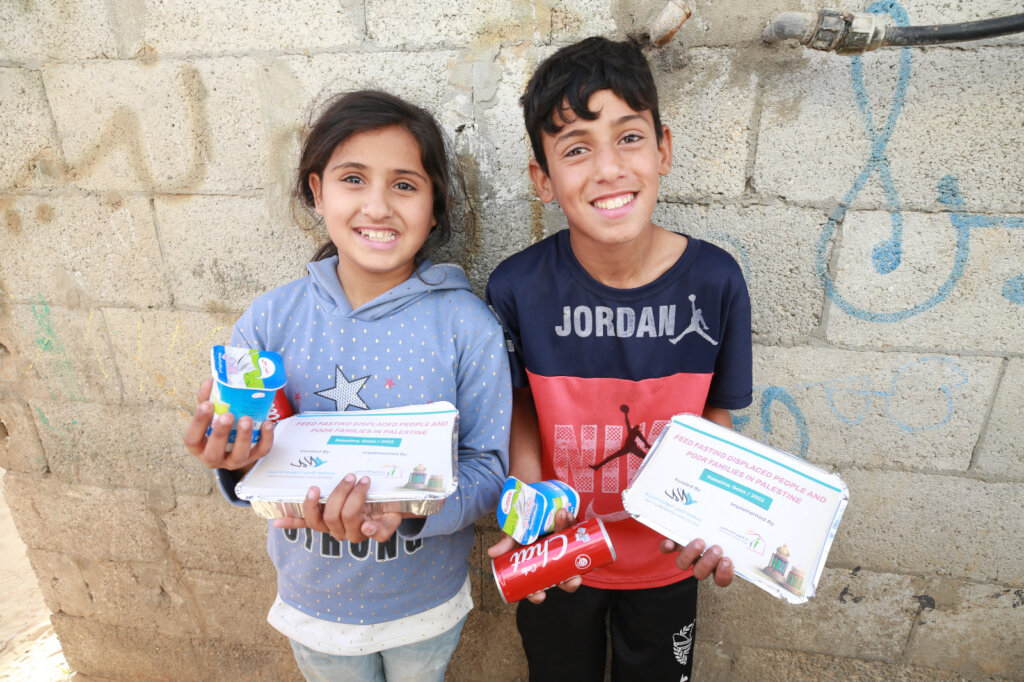 Iftar Meals For 3000 Orphans In Gaza