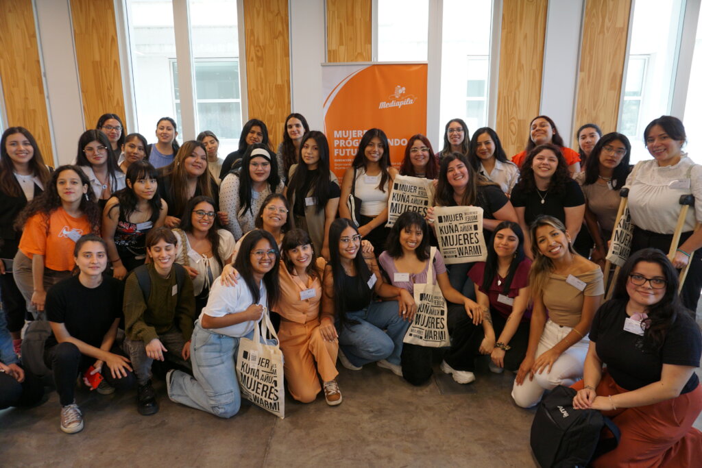 Empower low-income Argentine women's employment.