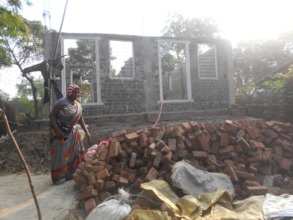Lintel level