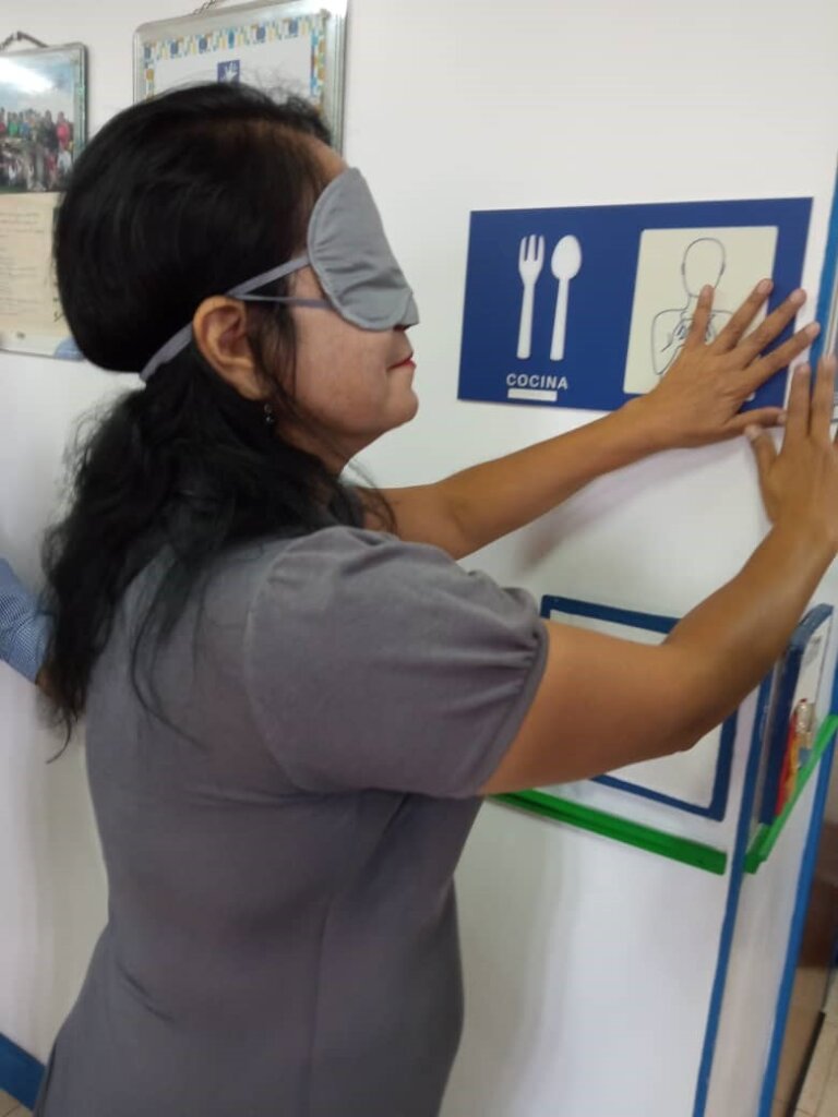 Learning to feel symbols and braille