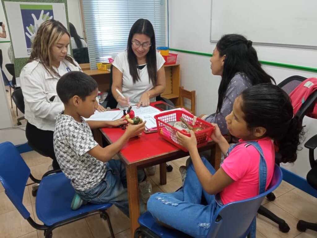 5 SENSES IN ACTION: Deafblindness in Venezuela