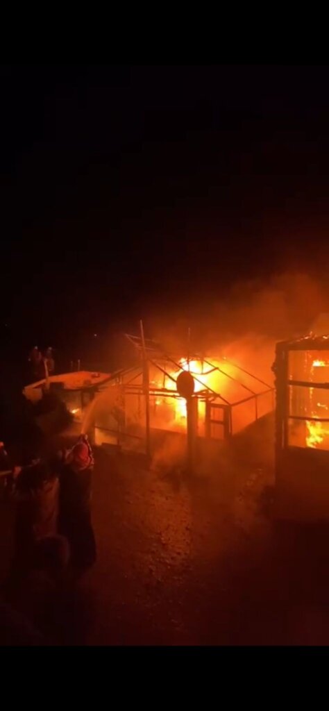 A fierce fire devastates a refugee camp in Wadi Al