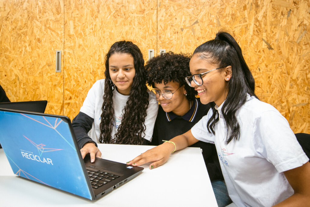 Empower 220 Futures: Youth Education in Brazil
