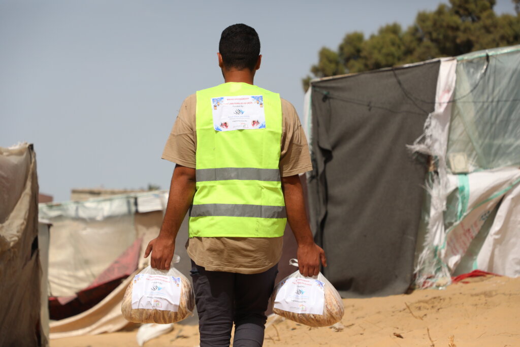Bread Sponsorship For 1,000 Families In Gaza.