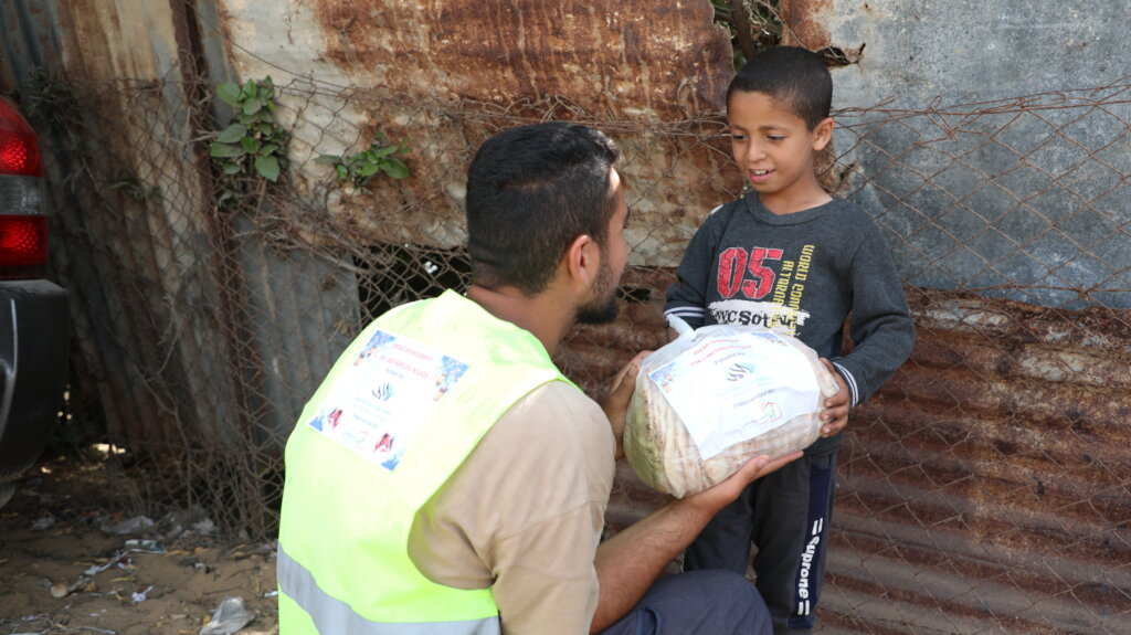 Bread Sponsorship For 1,000 Families In Gaza.