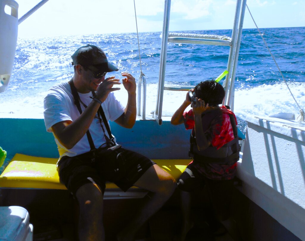 Strengthen Education for Whale Sharks Conservation