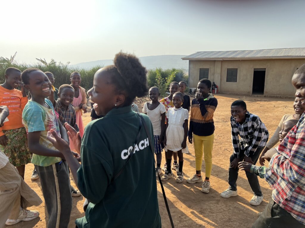 Educate Refugee teenagers in Nakivale Camp-Uganda.
