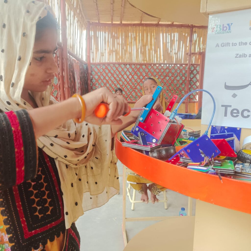Pakistan's First Flood Resistant Bamboo School