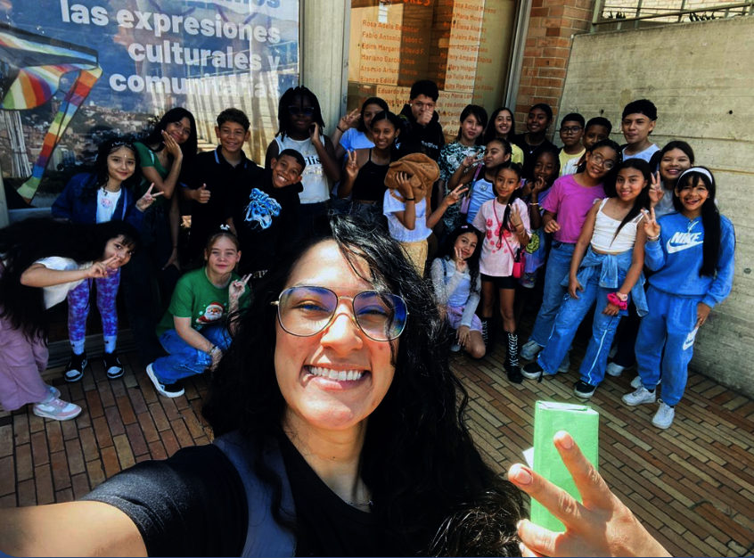 Aleja the teacher and the kids
