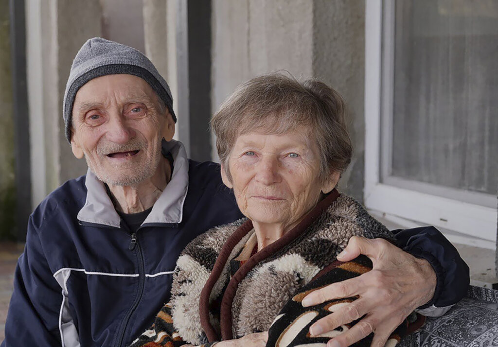 Shelter for Ukrainian lonely elderly people