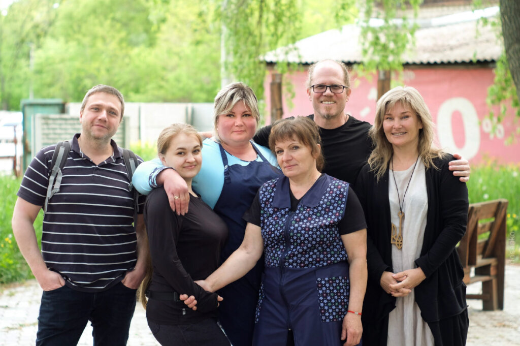 Shelter for Ukrainian lonely elderly people