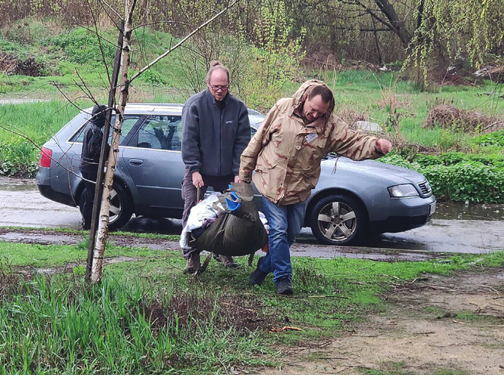 Shelter for Ukrainian lonely elderly people