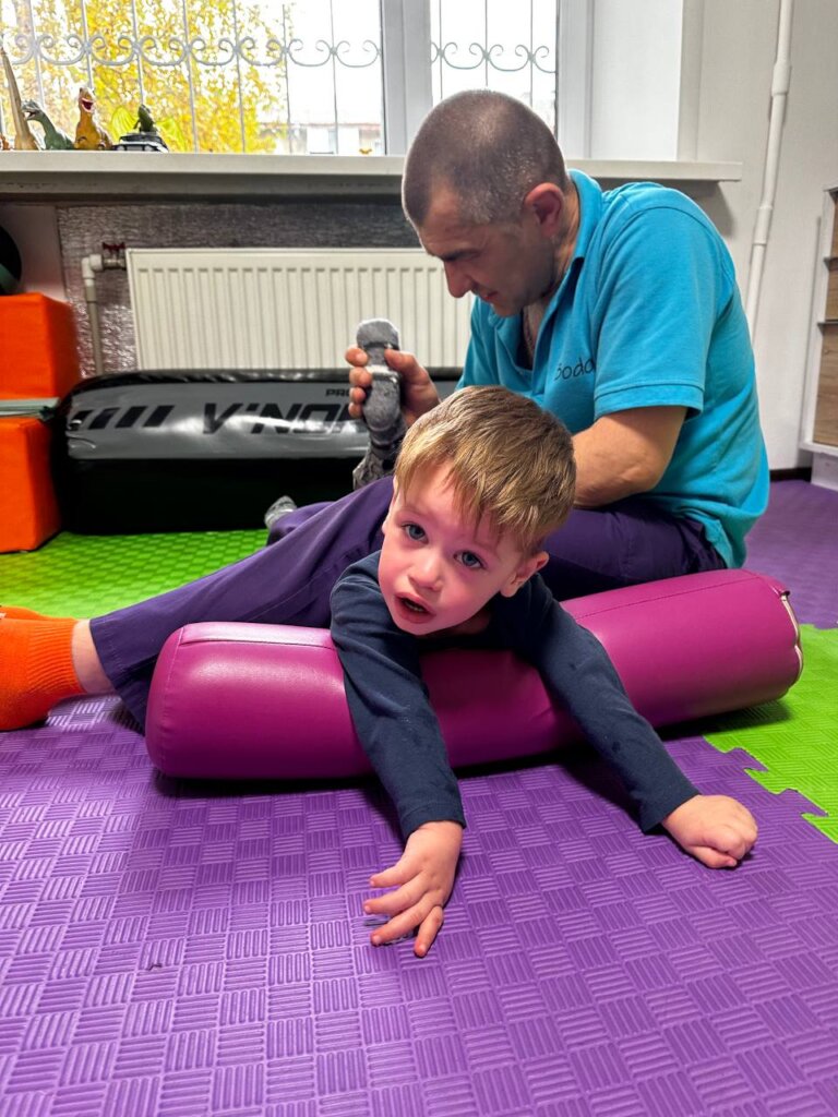 To rescue 100 Ukrainian children with disabilities